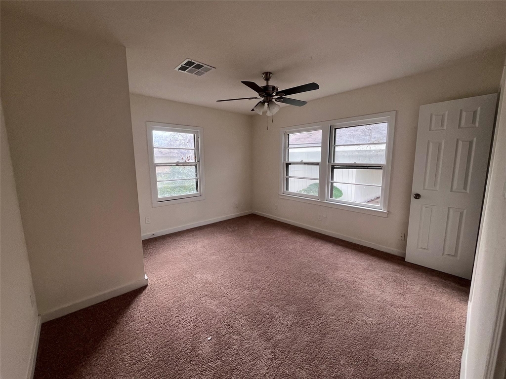 704 Alice Street - Photo 14