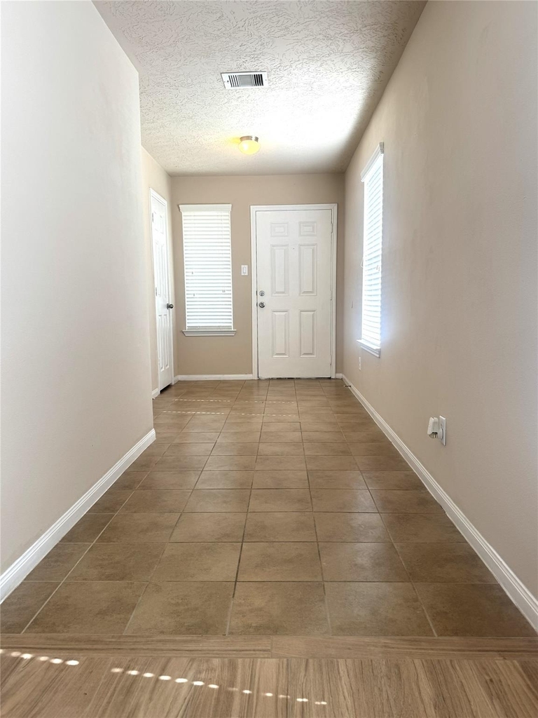 2231 Tandy Park Way - Photo 3