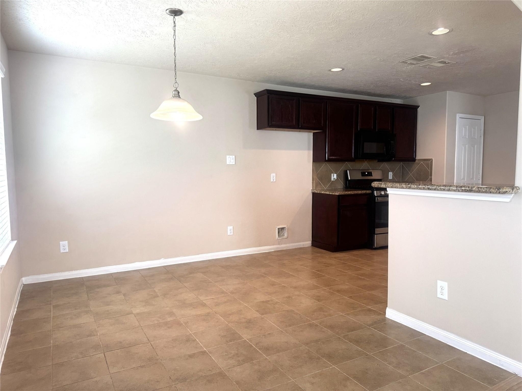 2231 Tandy Park Way - Photo 7