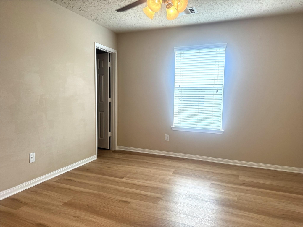 2231 Tandy Park Way - Photo 19