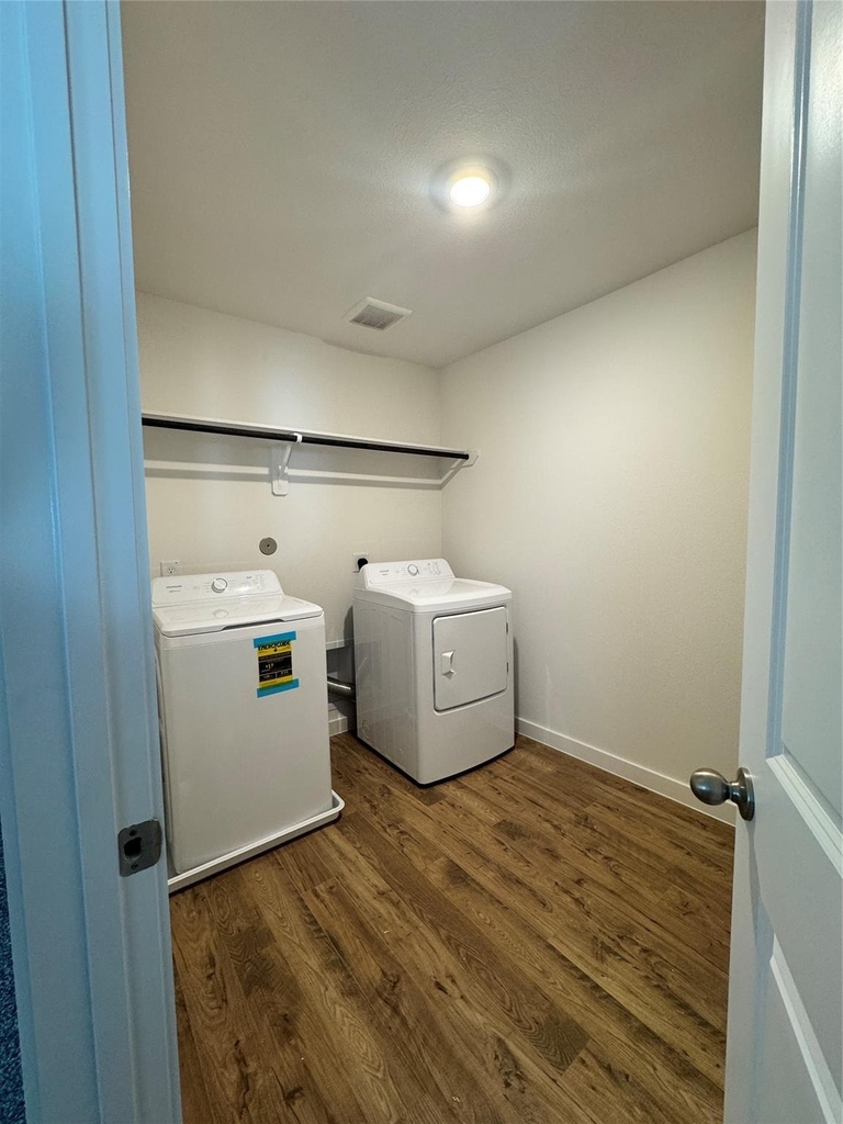 3522 Goldfinch Woods Drive - Photo 8
