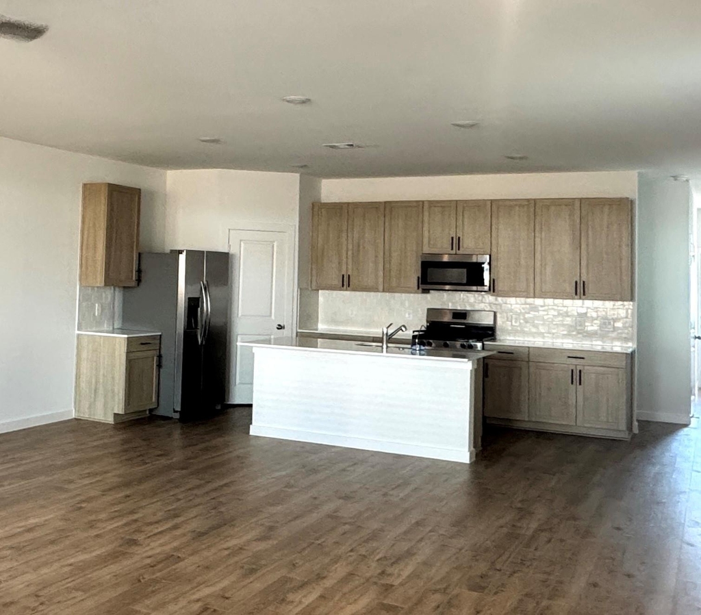 3522 Goldfinch Woods Drive - Photo 2
