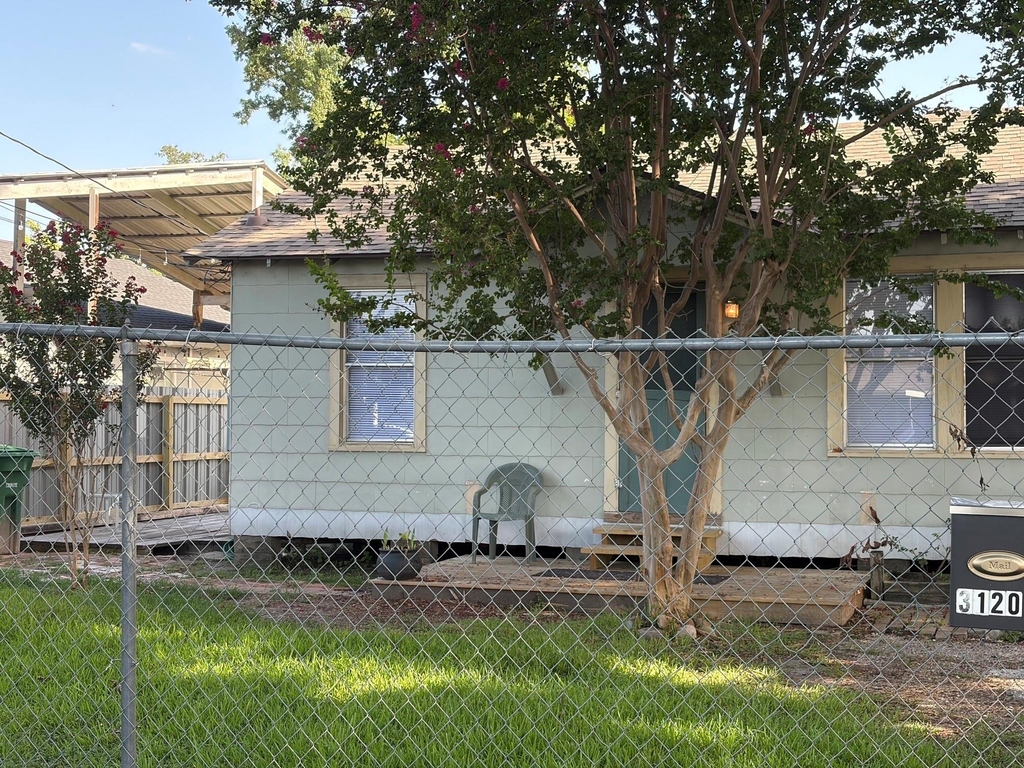 3120 Vintage Street - Photo 5