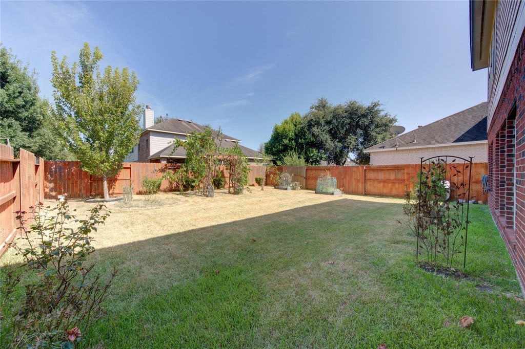 6315 Linfield Bluff Lane - Photo 48