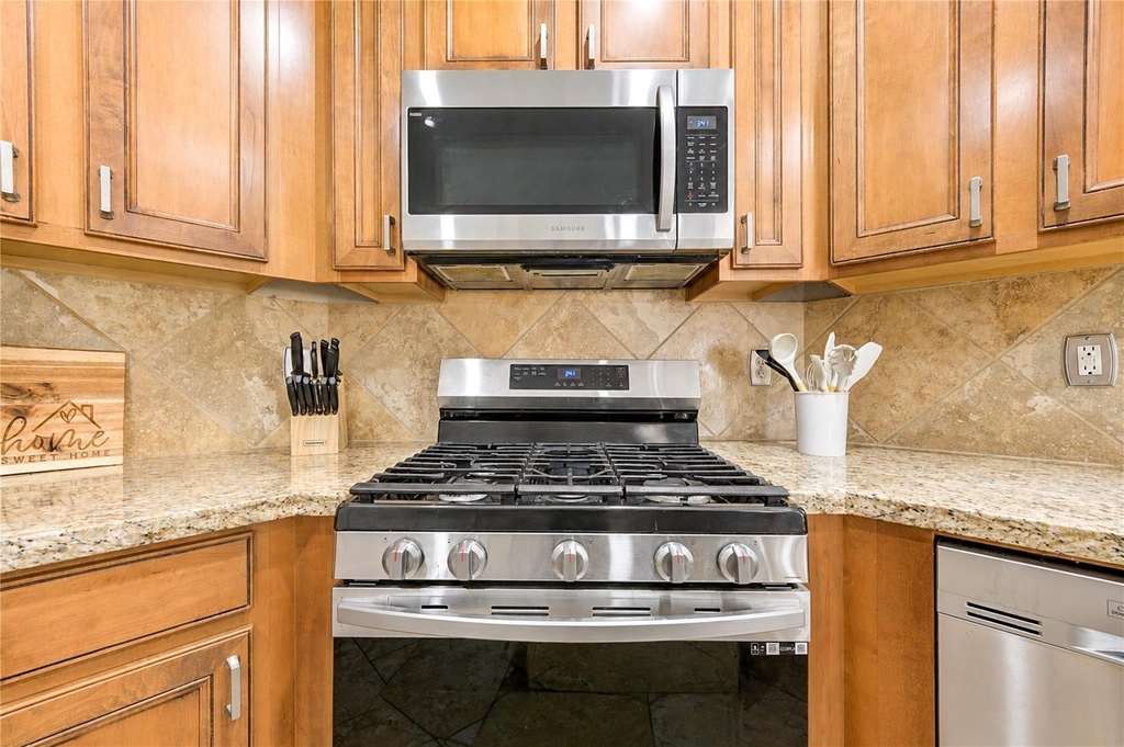 6315 Linfield Bluff Lane - Photo 30