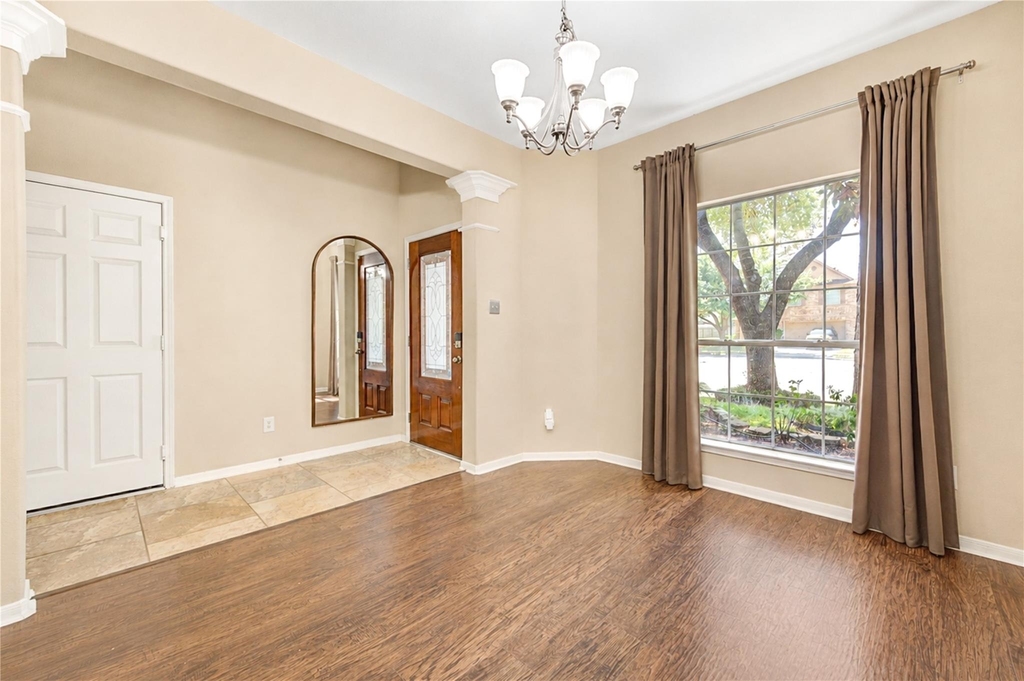 6315 Linfield Bluff Lane - Photo 19
