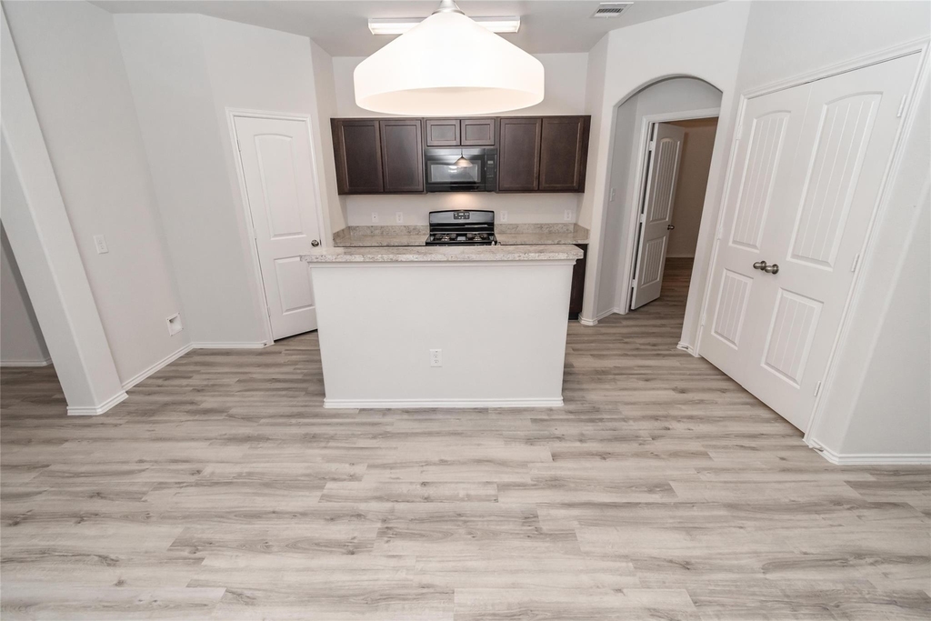 24414 Borelli Drive - Photo 3