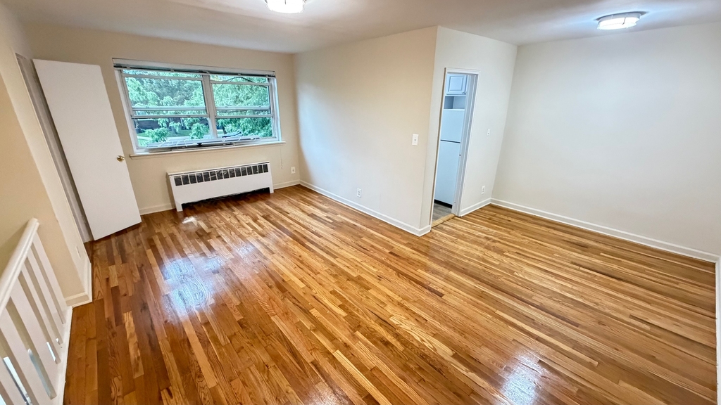 154-48 71st Avenue - Photo 6
