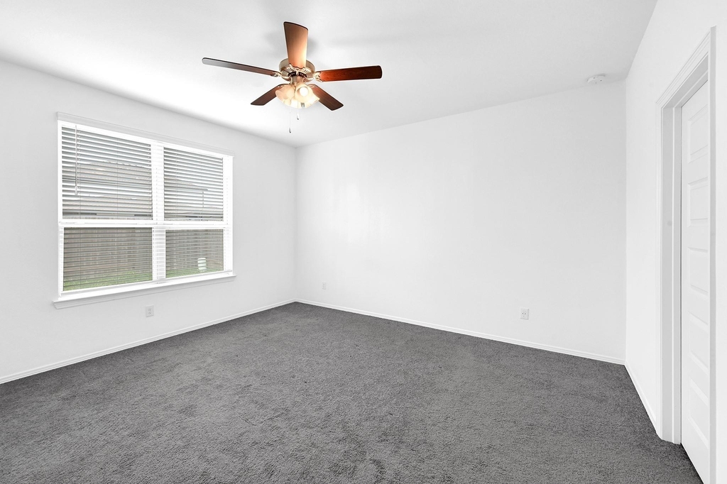 5735 Tabula Rasa Drive - Photo 11