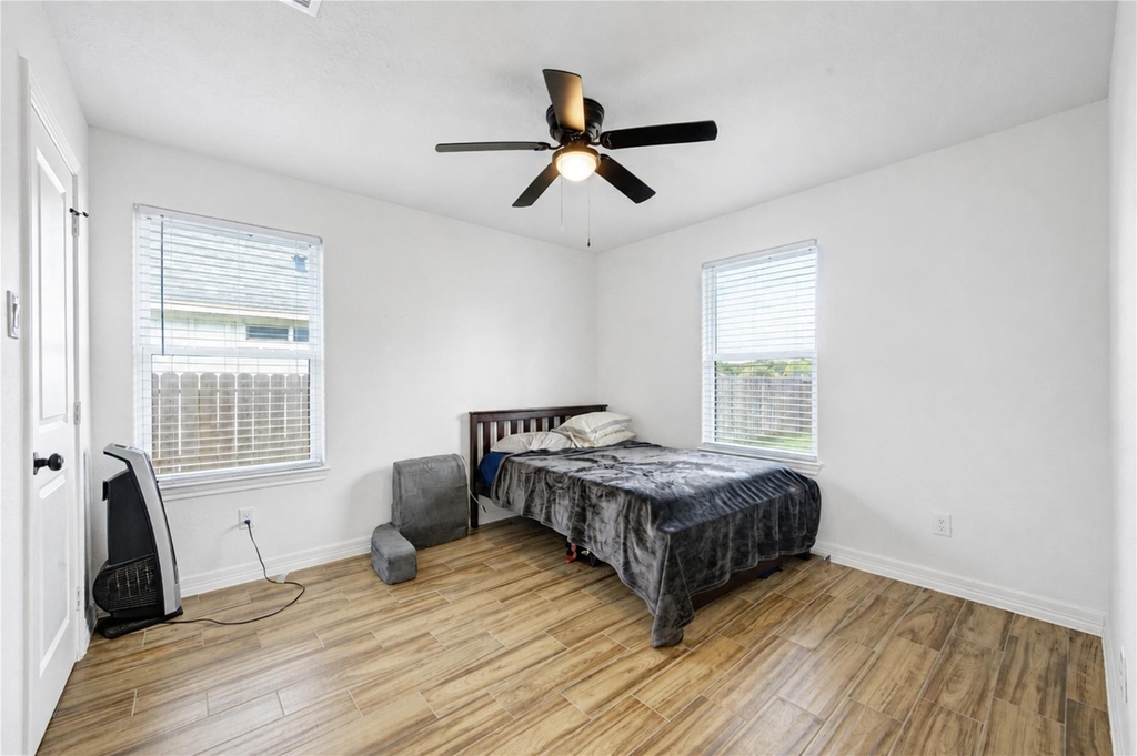 7610 Avenue G - Photo 26