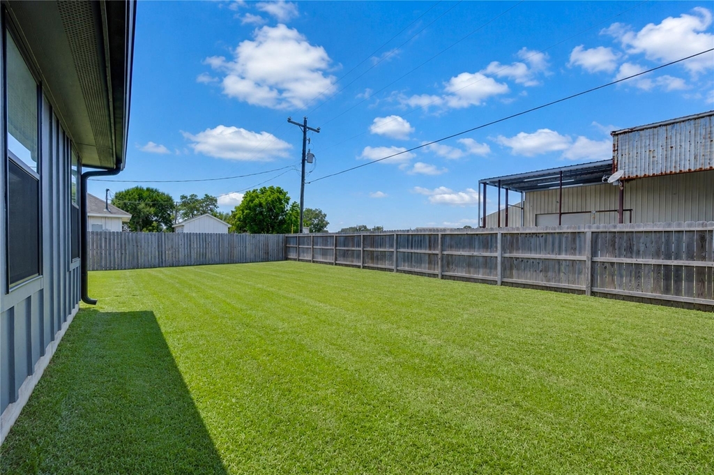 7610 Avenue G - Photo 39