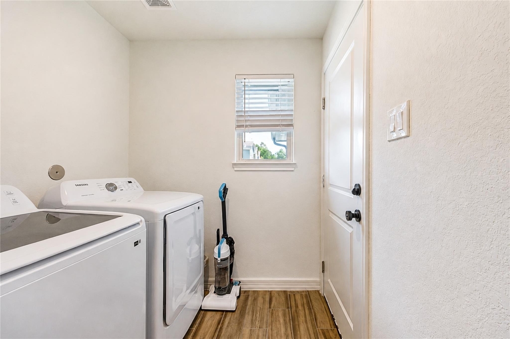 7610 Avenue G - Photo 36