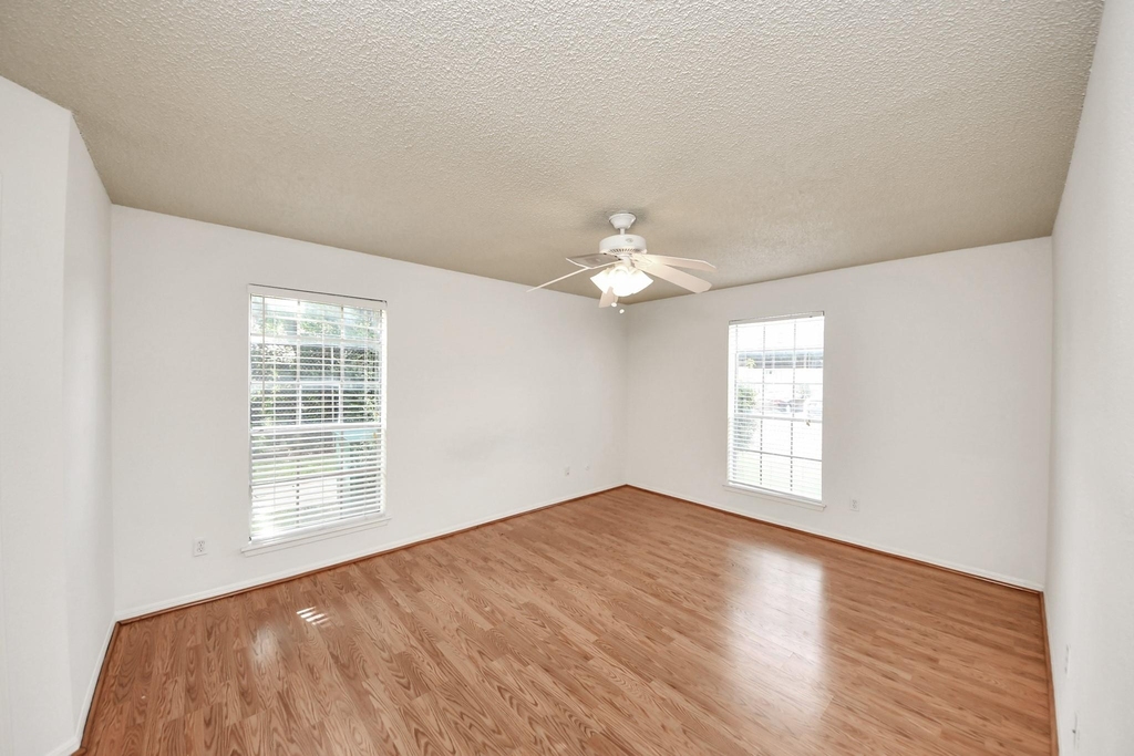 2120 El Paseo Street - Photo 14