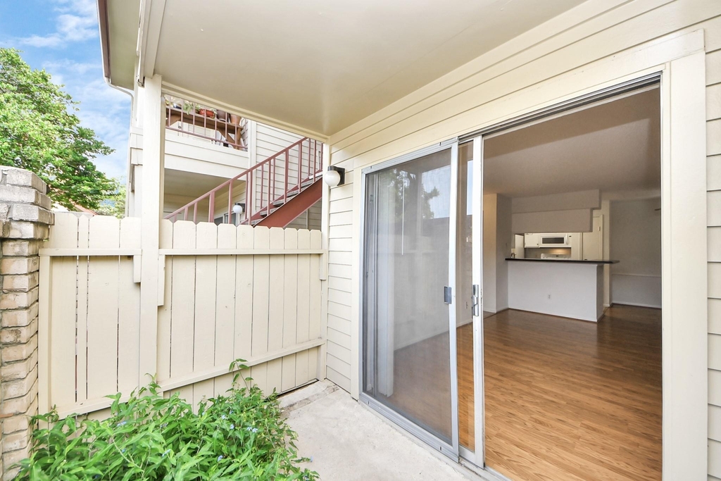 2120 El Paseo Street - Photo 26
