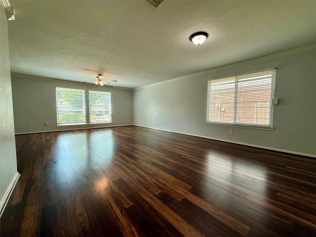 6931 Echo Pines Drive - Photo 4