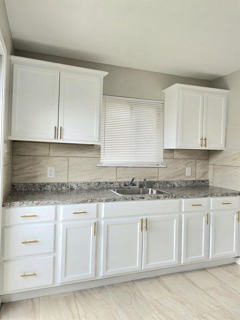 3839 Mount Pleasant Street - Photo 2