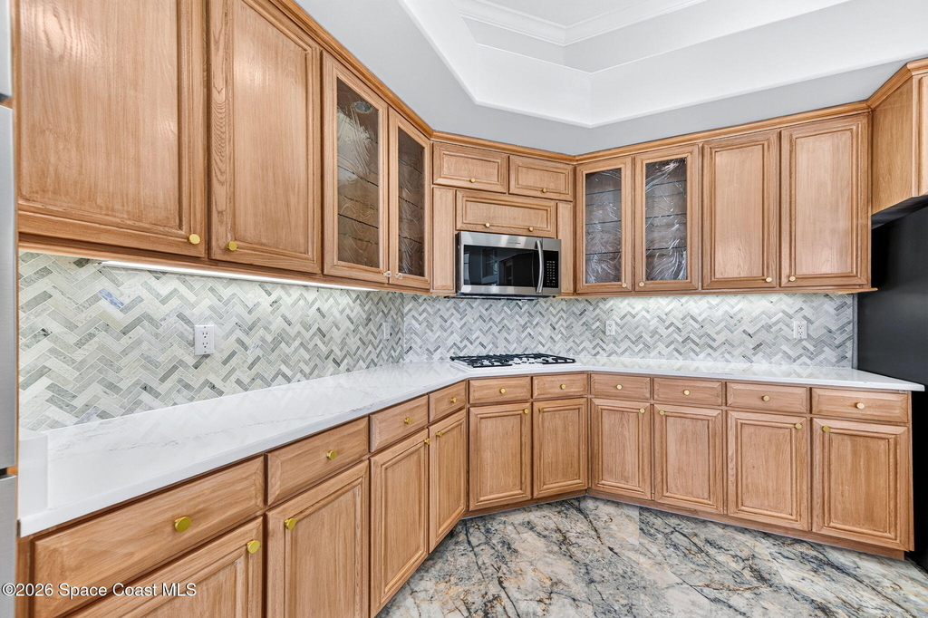 975 Wildwood Drive - Photo 10