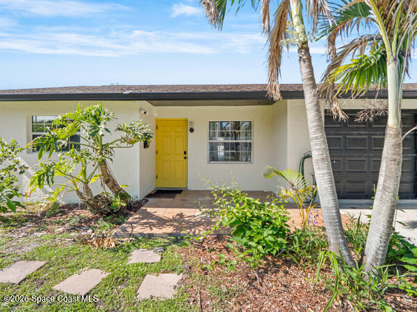 121 Franklyn Ave Avenue - Photo 1