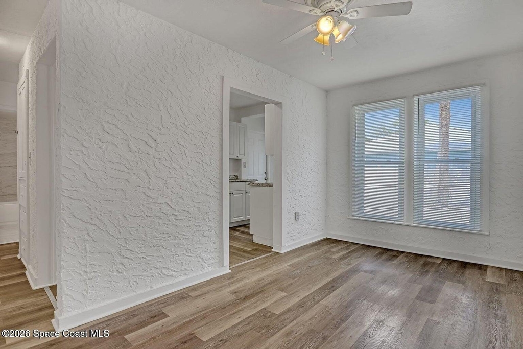 658 Young Street - Photo 15