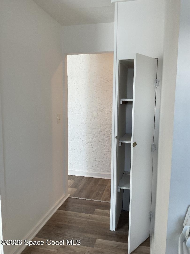 658 Young Street - Photo 5