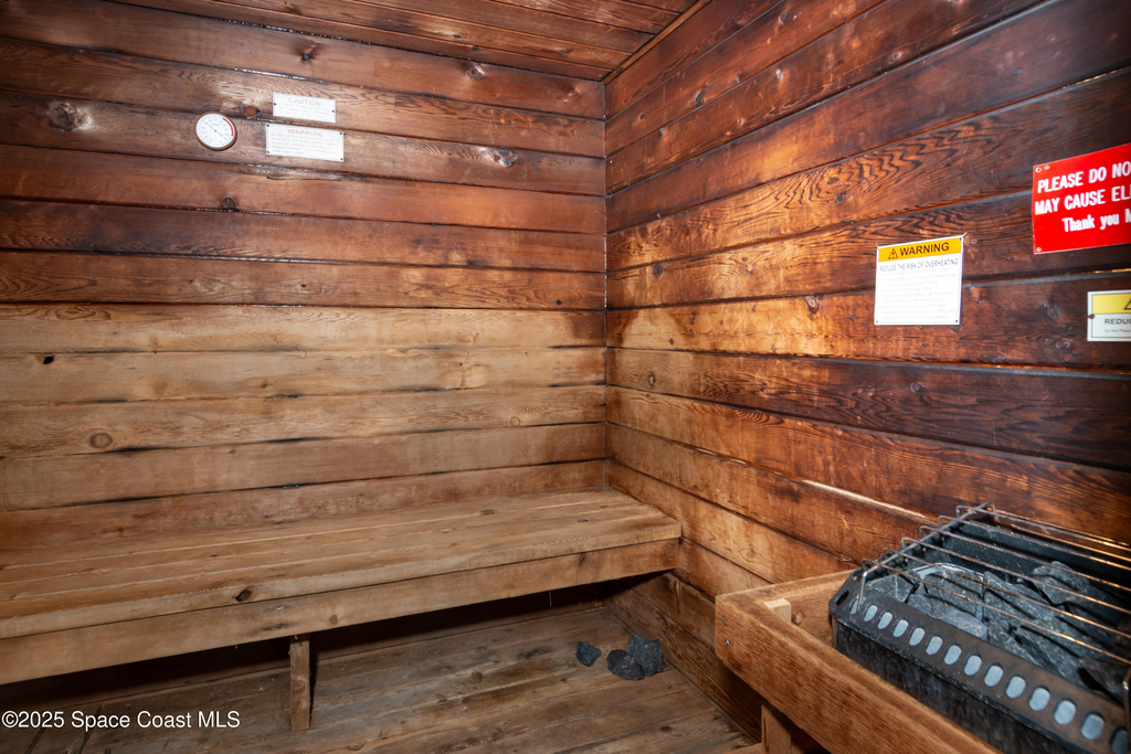 9015 Manchester Lane - Photo 34
