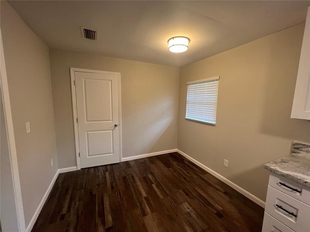 610 Patlin Avenue - Photo 5