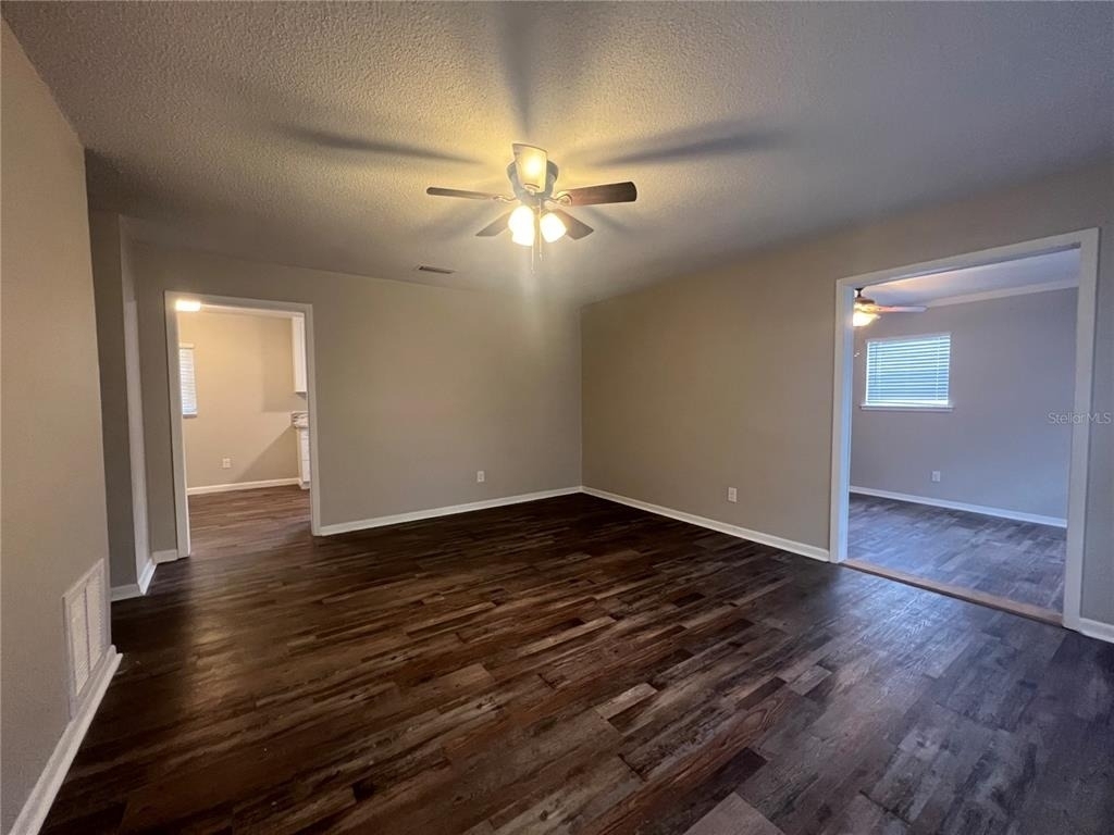 610 Patlin Avenue - Photo 2