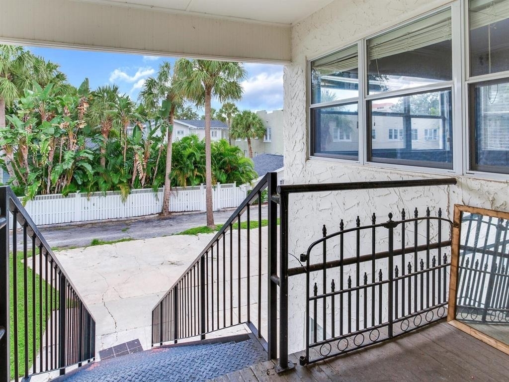 2114 W Dekle Avenue - Photo 30