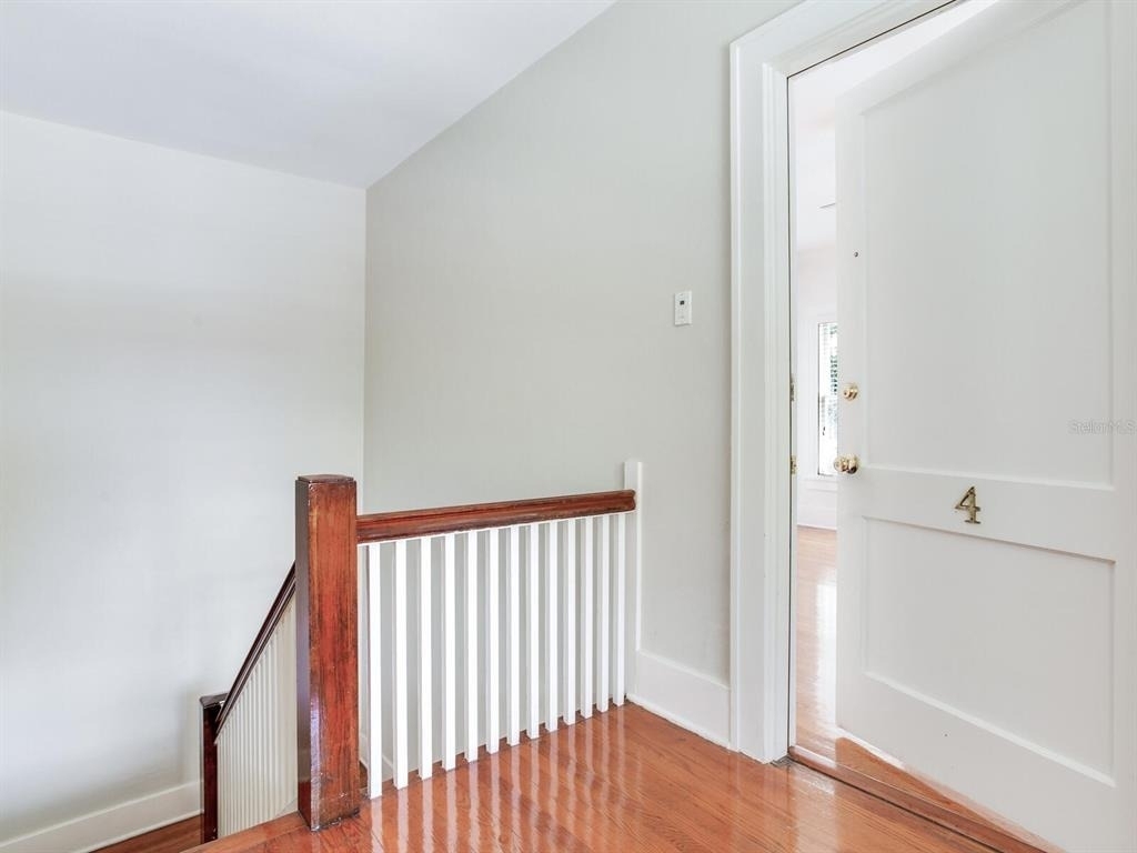 2114 W Dekle Avenue - Photo 2