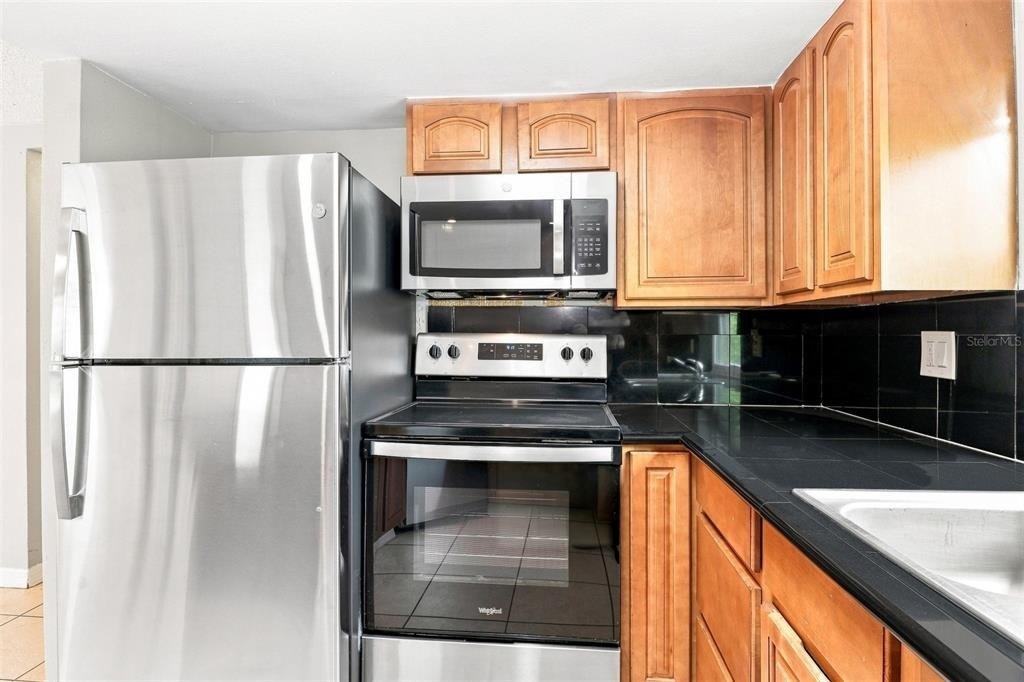 7235 Westwind Drive - Photo 3