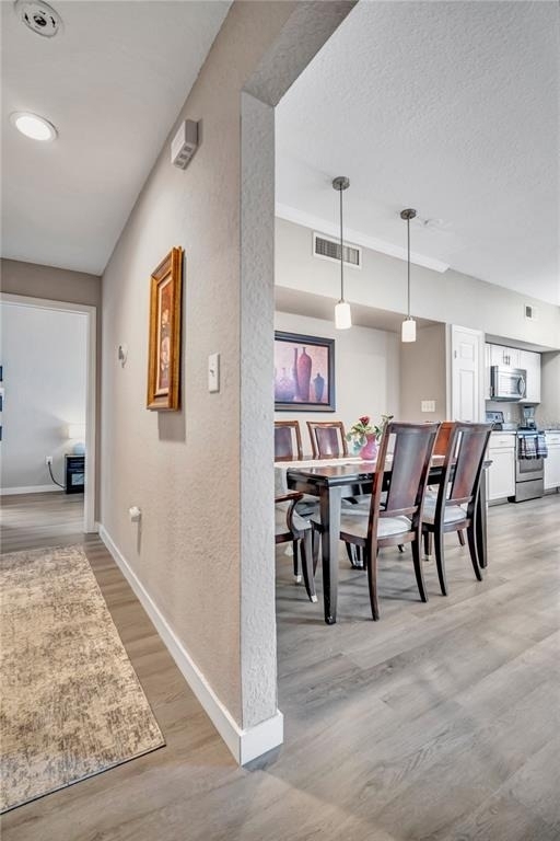 9834 Lake Chase Island Way - Photo 9
