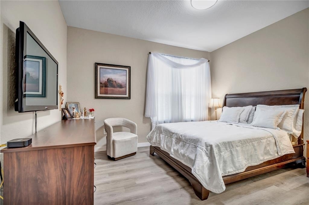 9834 Lake Chase Island Way - Photo 20