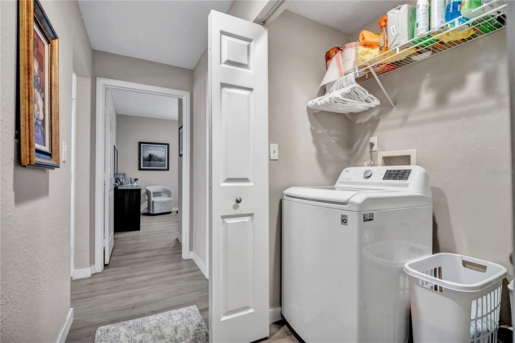 9834 Lake Chase Island Way - Photo 16