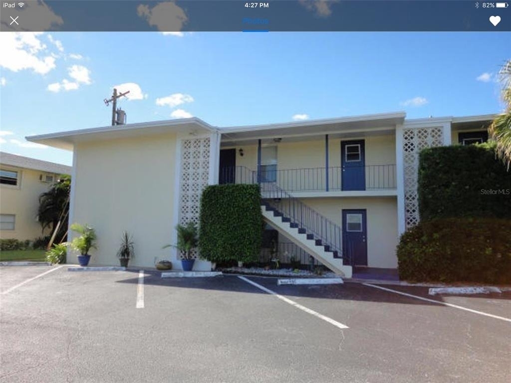 809 Hummingbird Way - Photo 0
