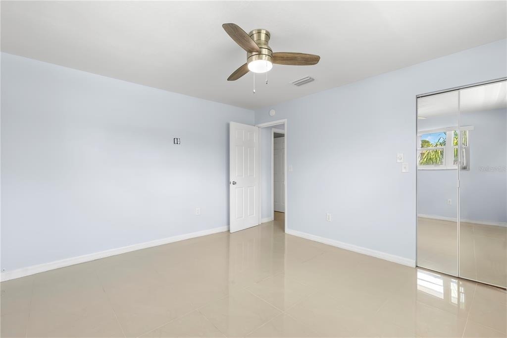 5660 80th Street N - Photo 8
