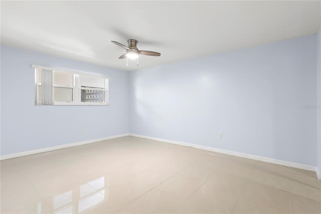 5660 80th Street N - Photo 9