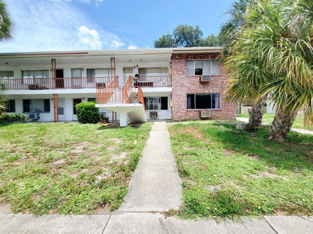 2344 Shelley Street - Photo 0