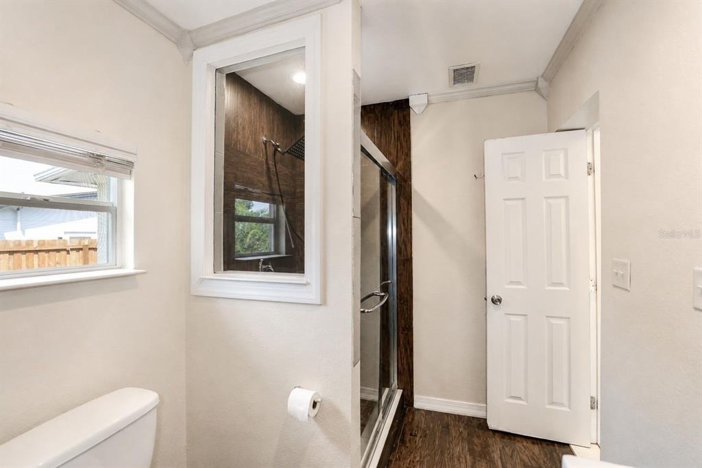 520 83rd Avenue N - Photo 20