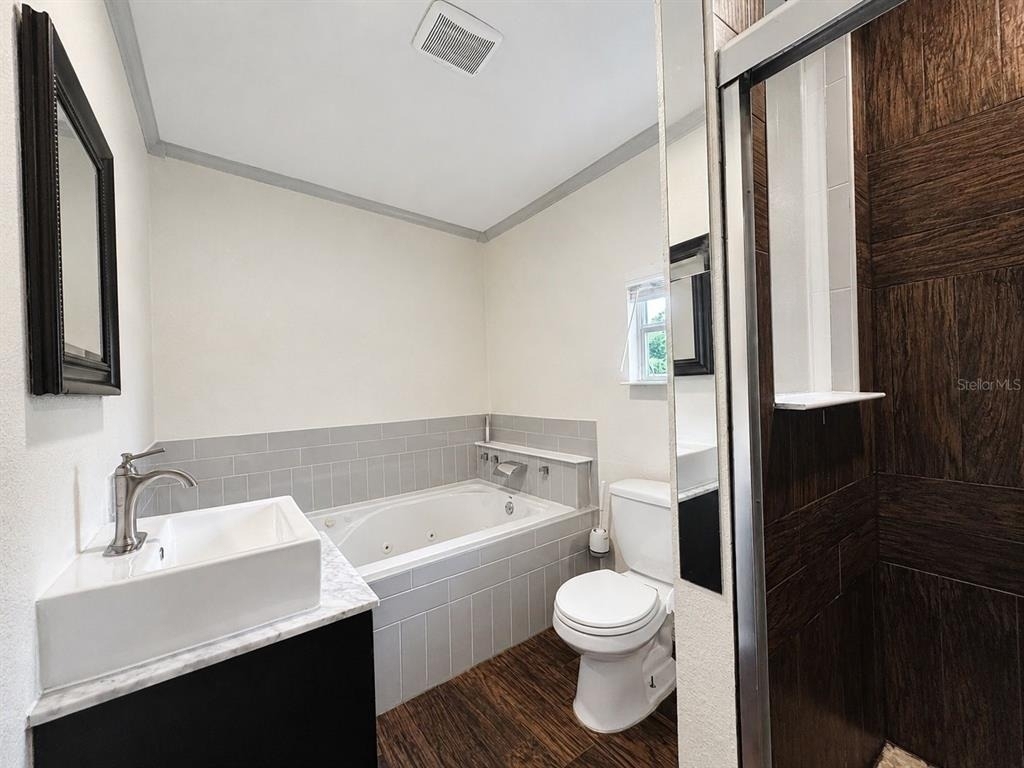520 83rd Avenue N - Photo 18