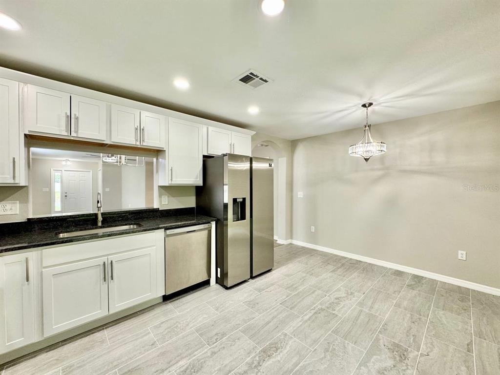 12534 Chenwood Avenue - Photo 7