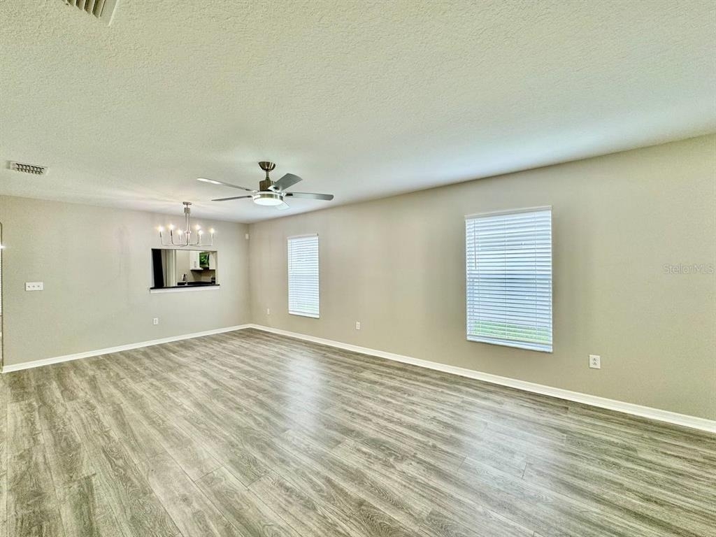12534 Chenwood Avenue - Photo 3