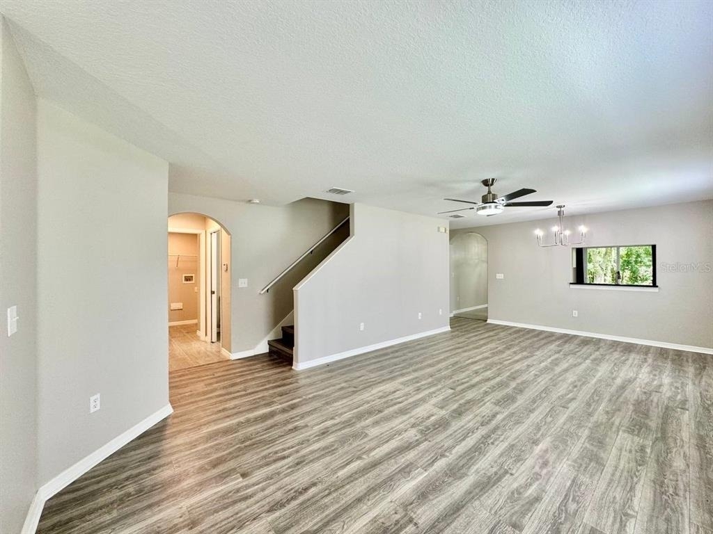 12534 Chenwood Avenue - Photo 2