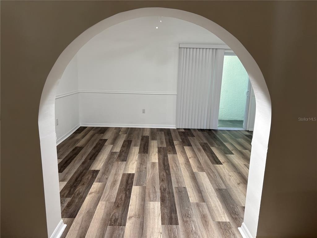 1108 Hollywood Avenue - Photo 8