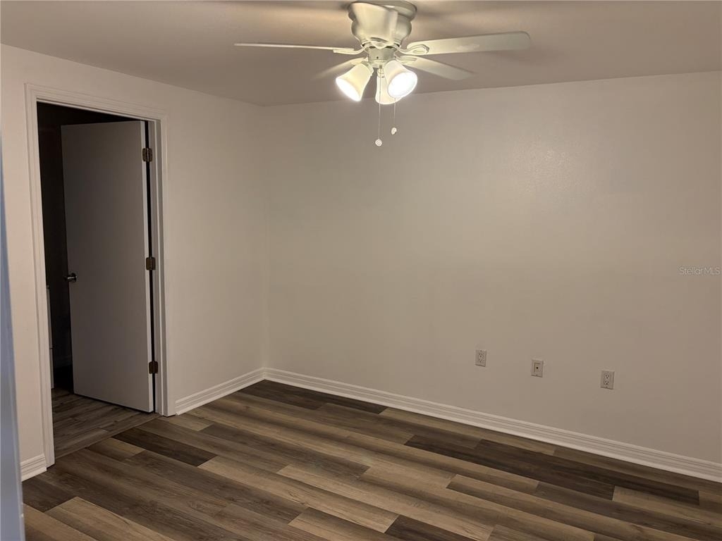 1108 Hollywood Avenue - Photo 11