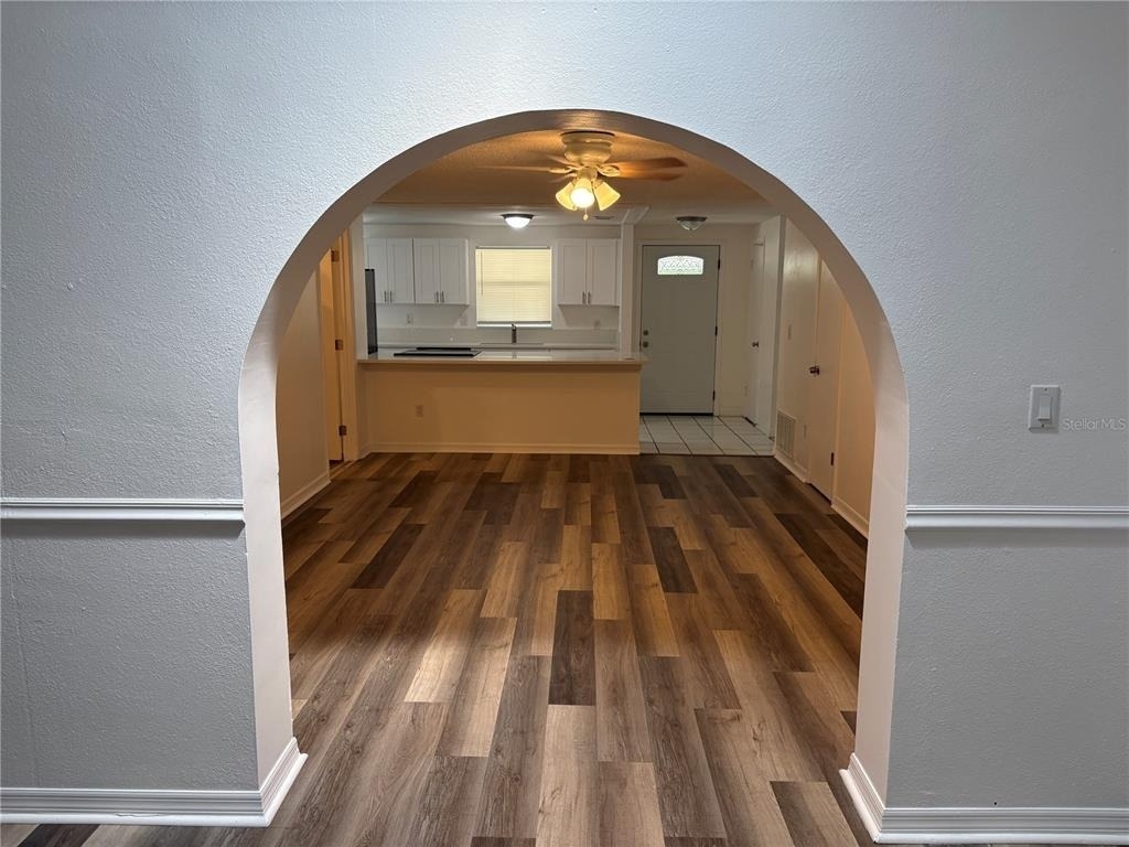1108 Hollywood Avenue - Photo 10