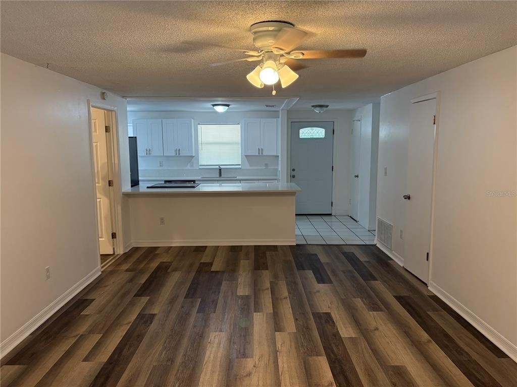 1108 Hollywood Avenue - Photo 6