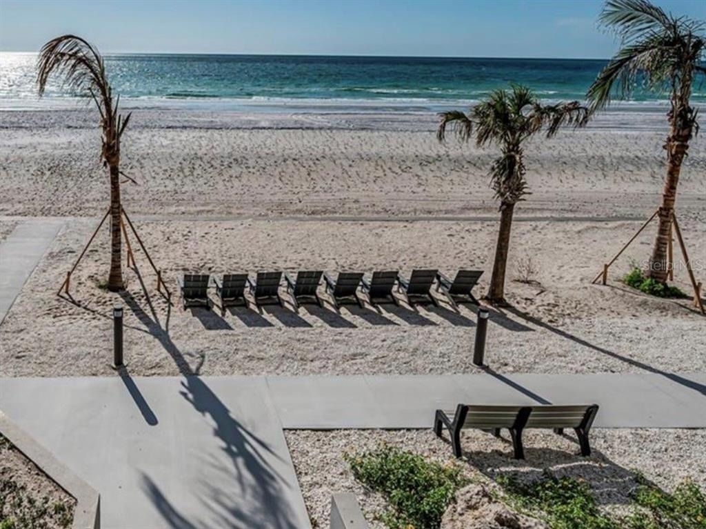 1600 Gulf Boulevard - Photo 3
