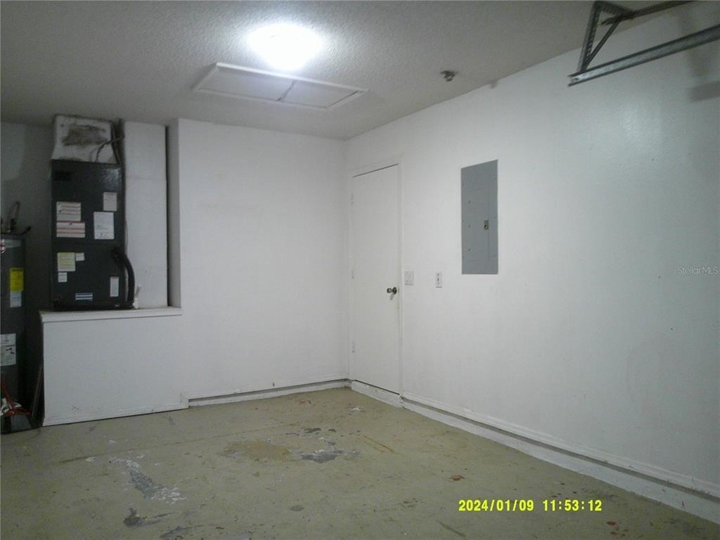 2612 Walden Court - Photo 24