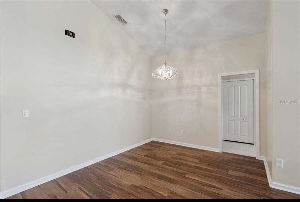 15723 Markham Drive - Photo 10