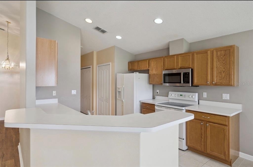 15723 Markham Drive - Photo 5